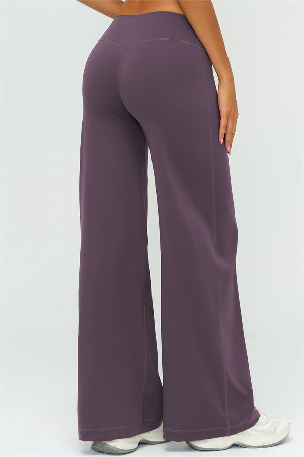 Conjunto Twirl de 3 piezas: chaqueta con cremallera, top halter y pantalones de pierna recta