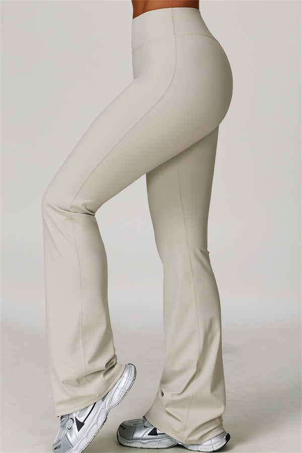 Conjunto Refresh de 2 piezas: sujetador deportivo y leggings acampanados