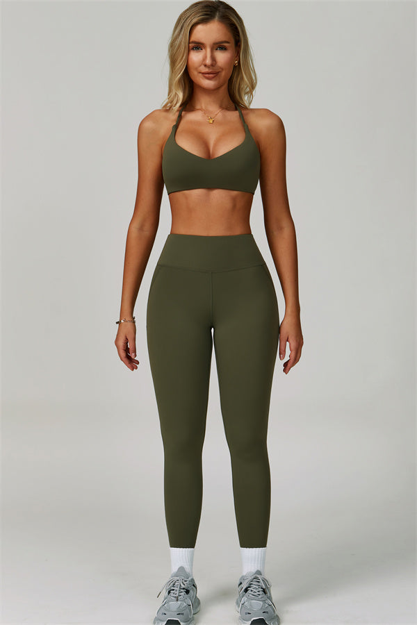 Sportliches, gewagtes 2-teiliges Set mit Racerback-BH und Leggings