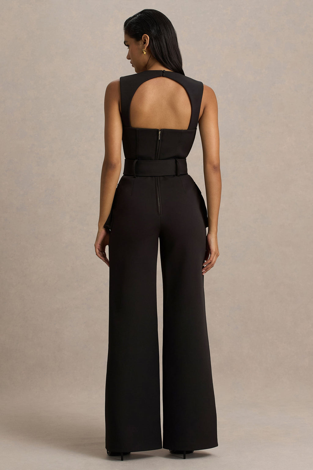 Solice | Mono negro con escote cuadrado