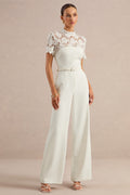 Liliana | Mono blanco de cuello alto con detalles de encaje