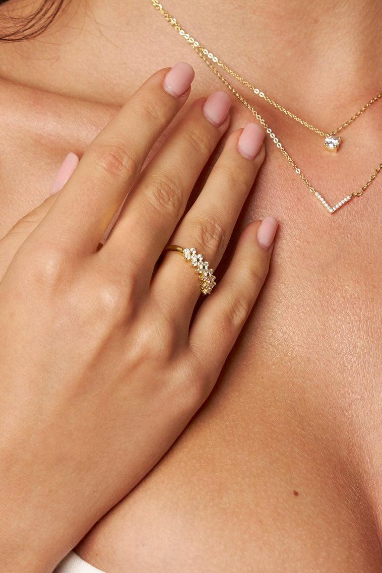 Anillo de moissanita en racimo Flora