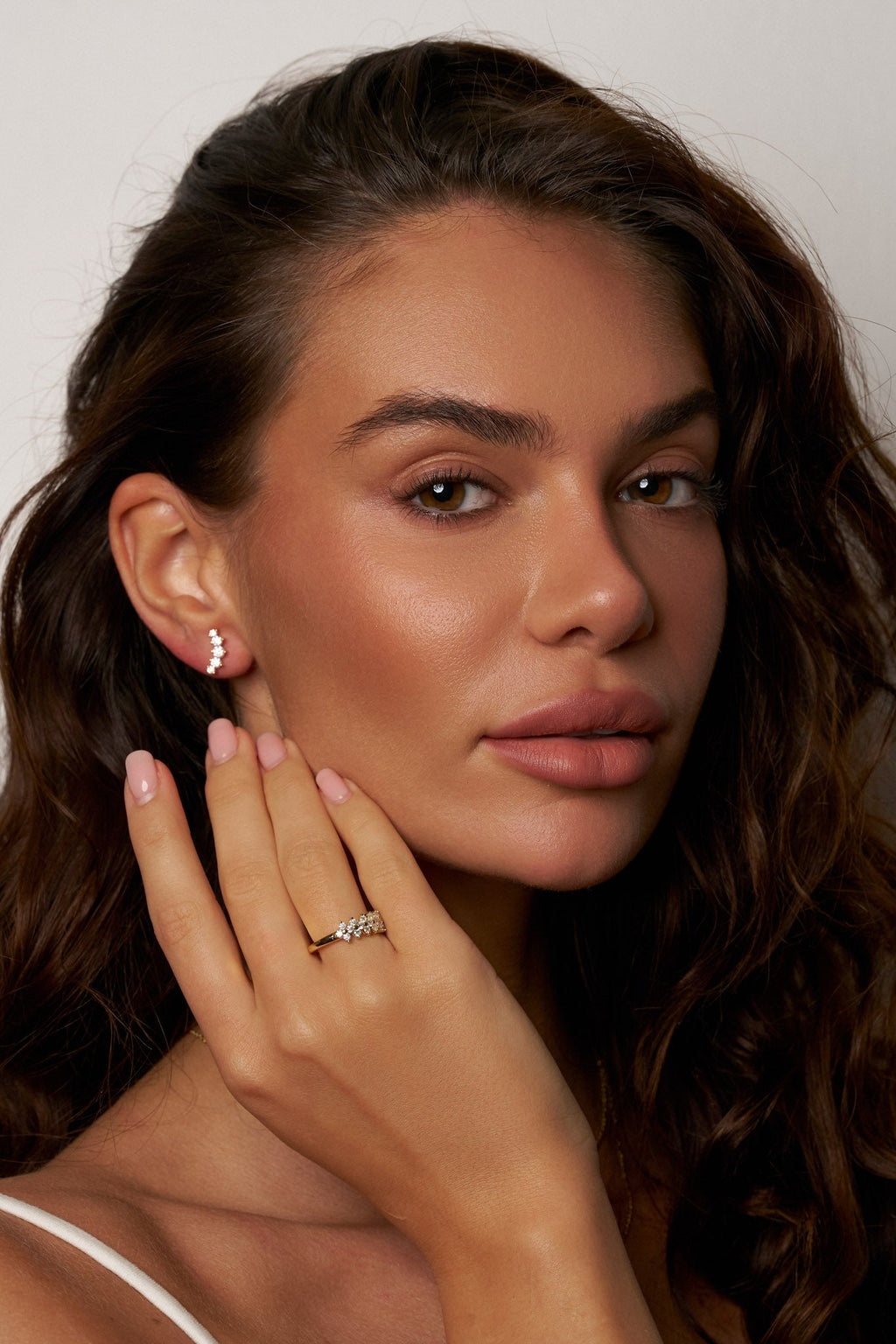 Anillo de moissanita en racimo Flora