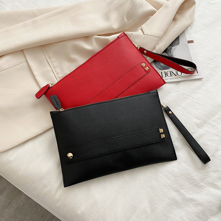 Bolso sobre Ciara