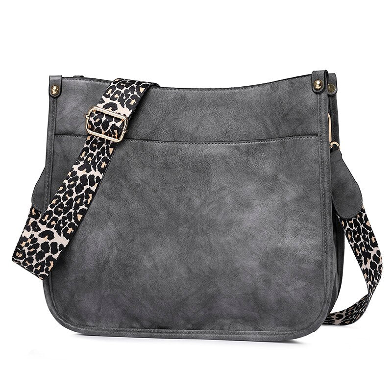 Bolso de hombro de cuero suave