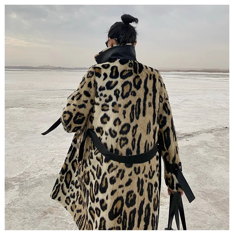 Gabardina de leopardo