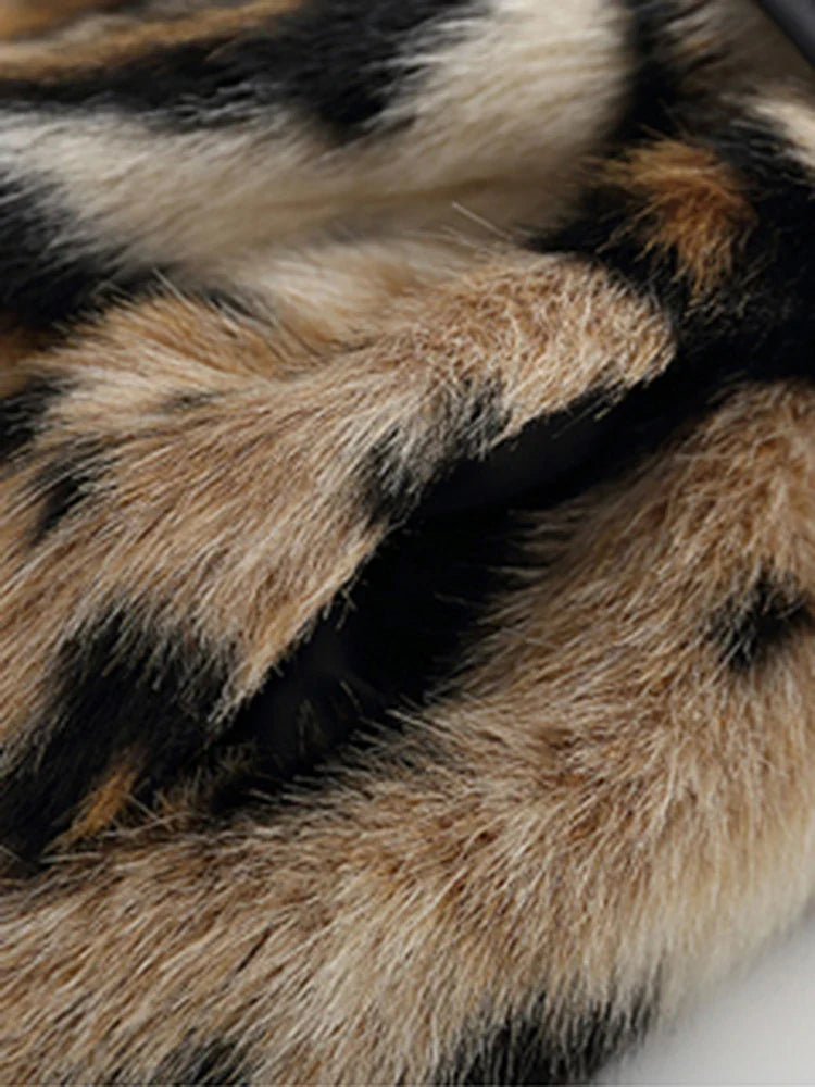 Gabardina de leopardo