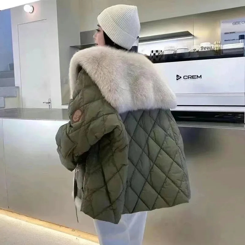 Chaqueta con cuello de piel