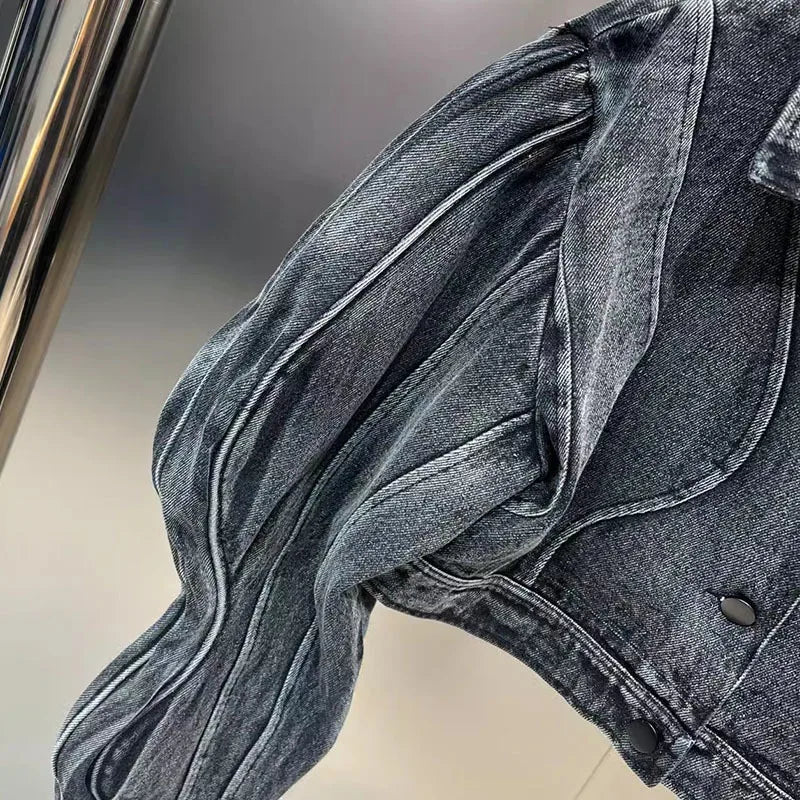 Chaqueta de líneas tridimensionales