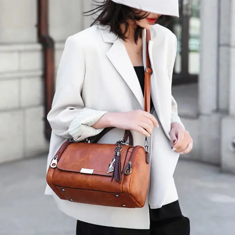 Bolso de cuero con borlas Sophia