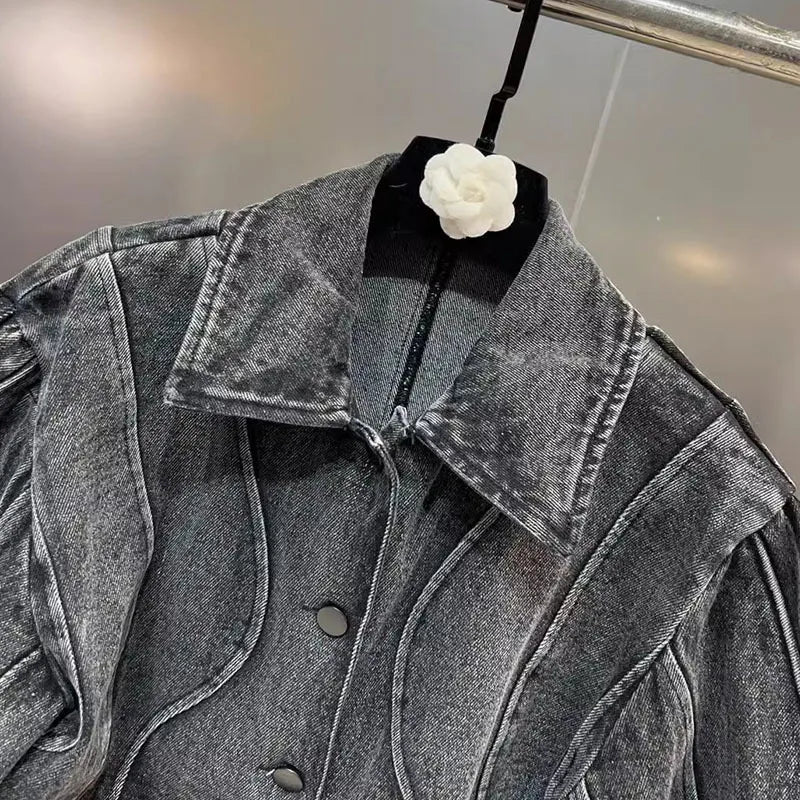 Chaqueta de líneas tridimensionales