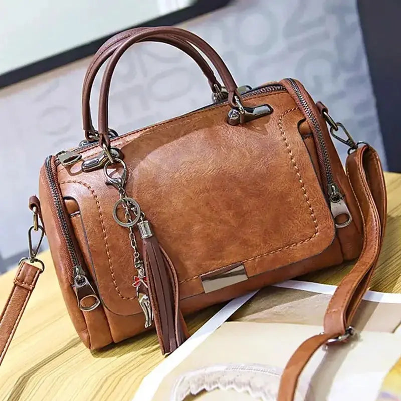 Bolso de cuero con borlas Sophia