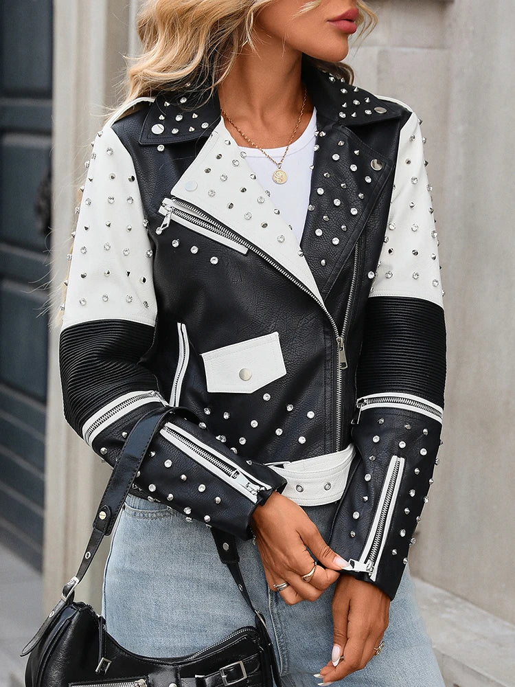 Chaqueta motera con remaches Noiré