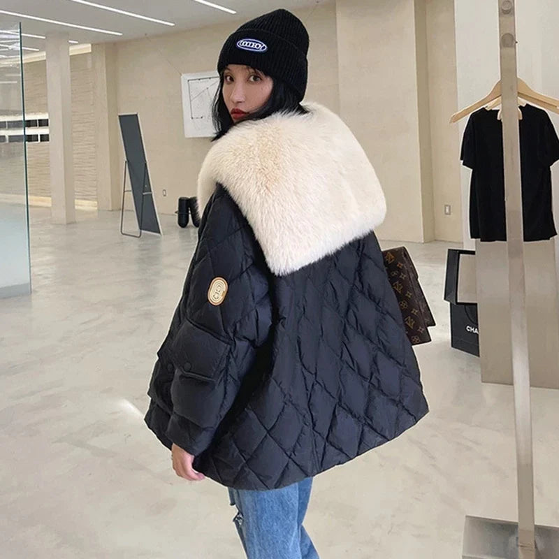 Chaqueta con cuello de piel