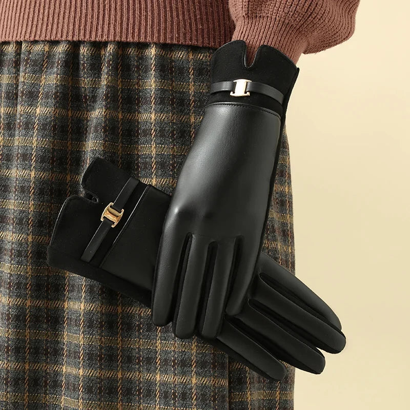Guantes de cuero elegantes