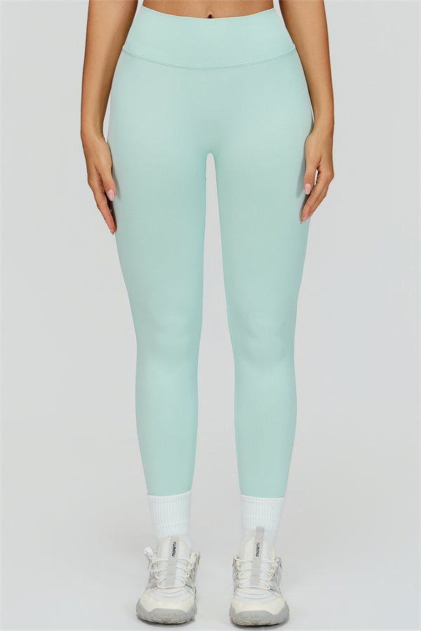 Empower 2-piece set: sports bra and leggings
