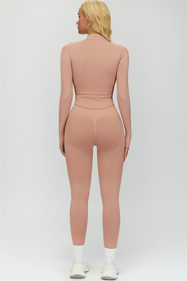 Delight 3-piece set: jacket, sports bra, and leggings