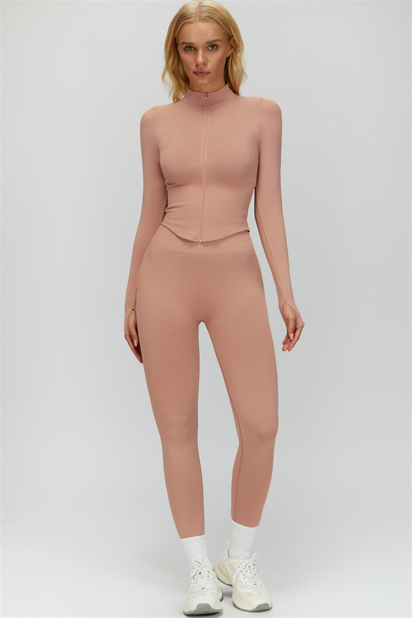Delight 3-piece set: jacket, sports bra, and leggings