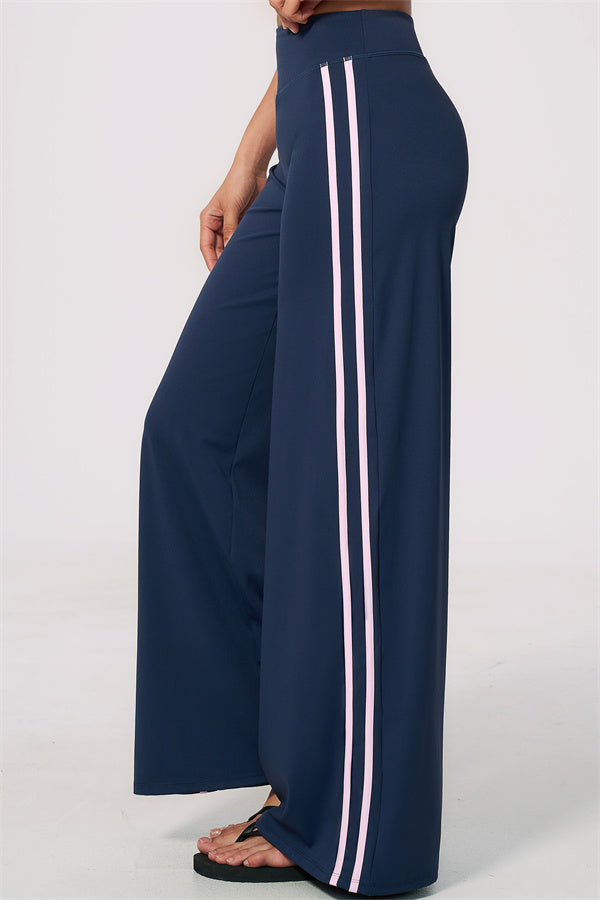 Conjunto de 2 piezas Evoke: top corto y pantalones de pierna recta