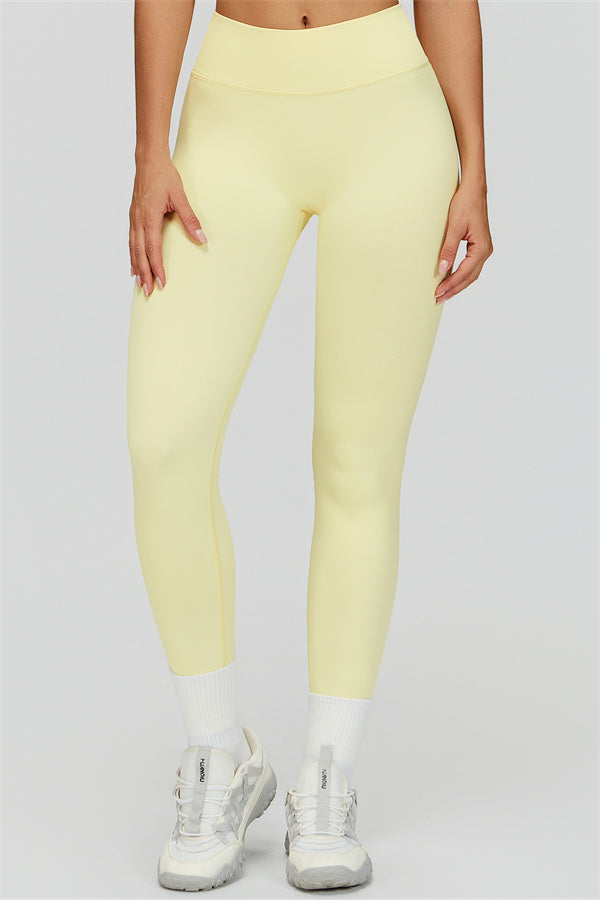 Empower 2-piece set: sports bra and leggings