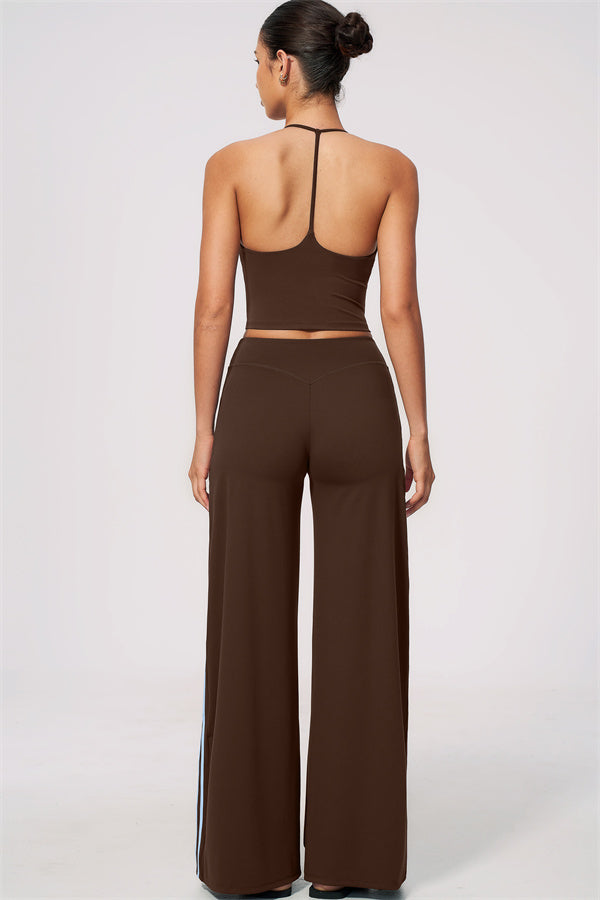 Conjunto de 2 piezas Evoke: top corto y pantalones de pierna recta