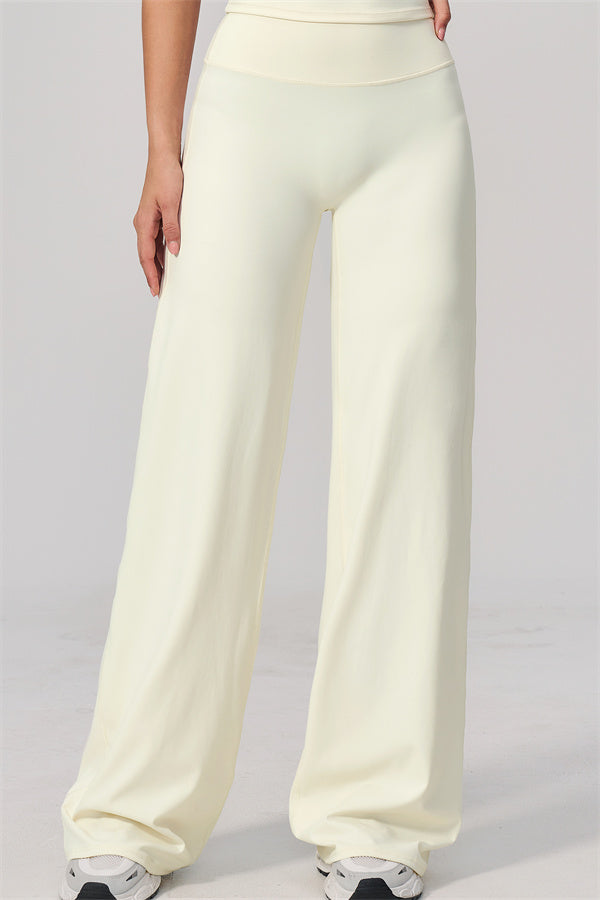 FlexCore 2-teiliges Set aus ärmellosem kurzem Top und ausgestellten Leggings