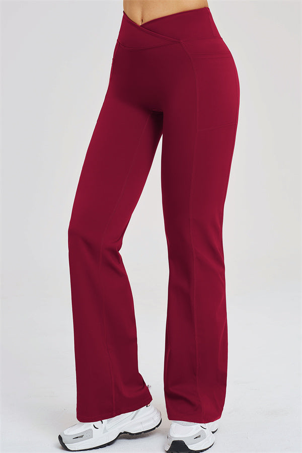 Ensemble 3 pièces Sizzle : veste zippée, brassière de sport et leggings évasés