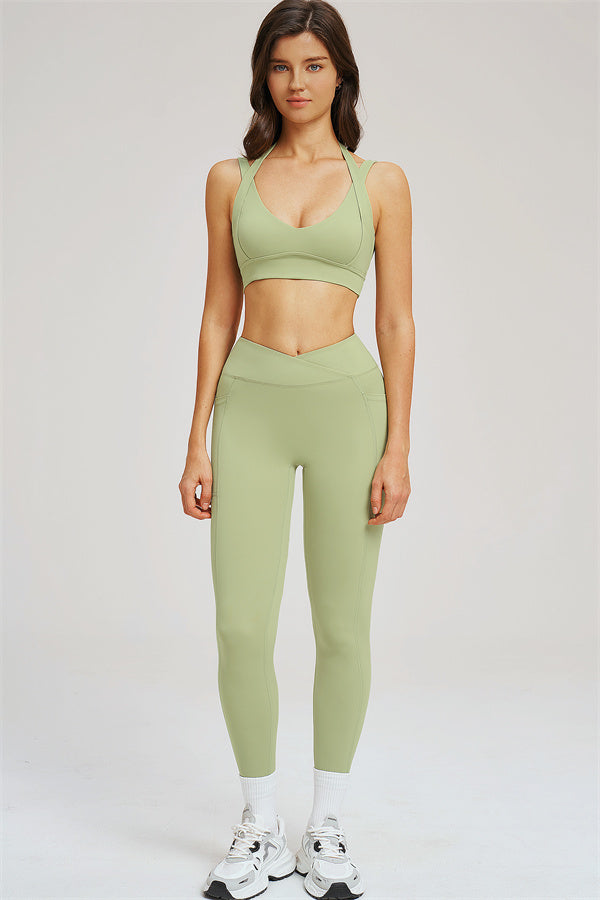 Ensemble 2 pièces Sizzle : brassière de sport et leggings