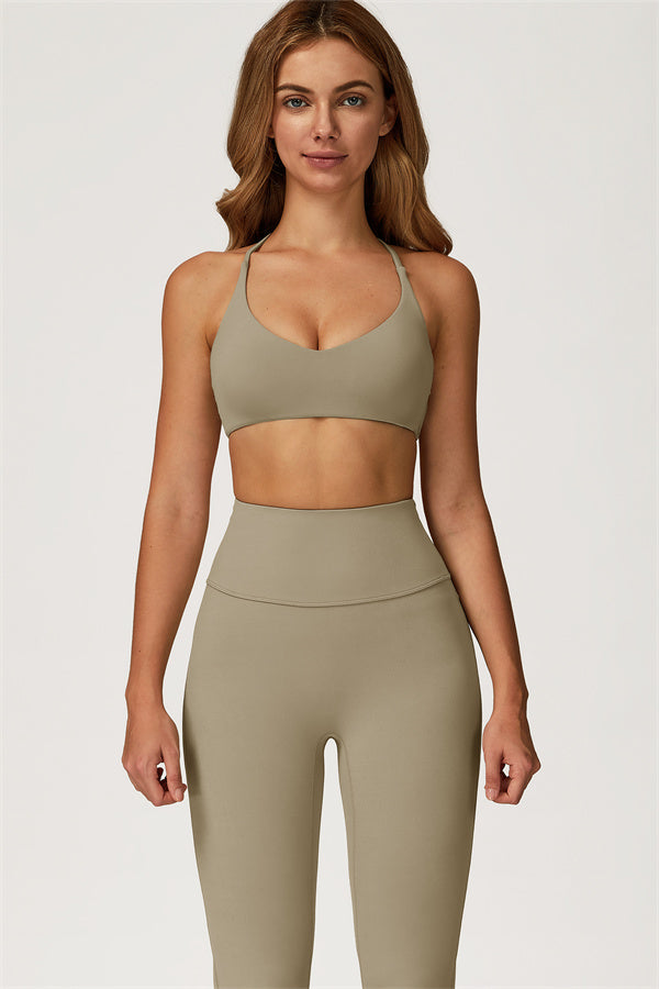 Conjunto de 2 piezas Lily con sujetador deportivo y leggings acampanados