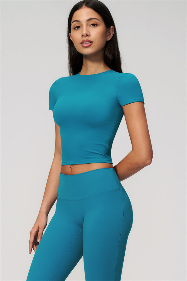 Conjunto de 2 piezas Zura: camiseta y leggings capri