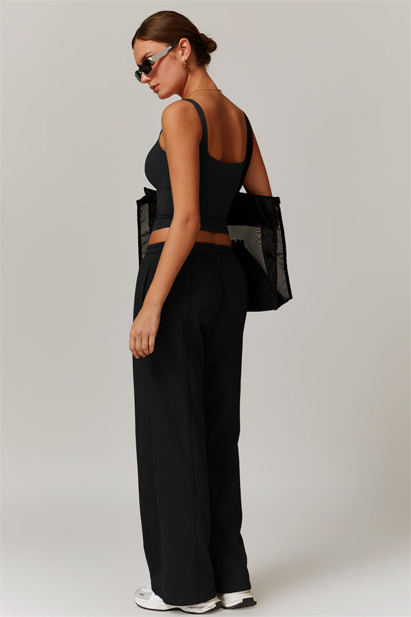 The Motion 2-piece set: tank top and sweatpants