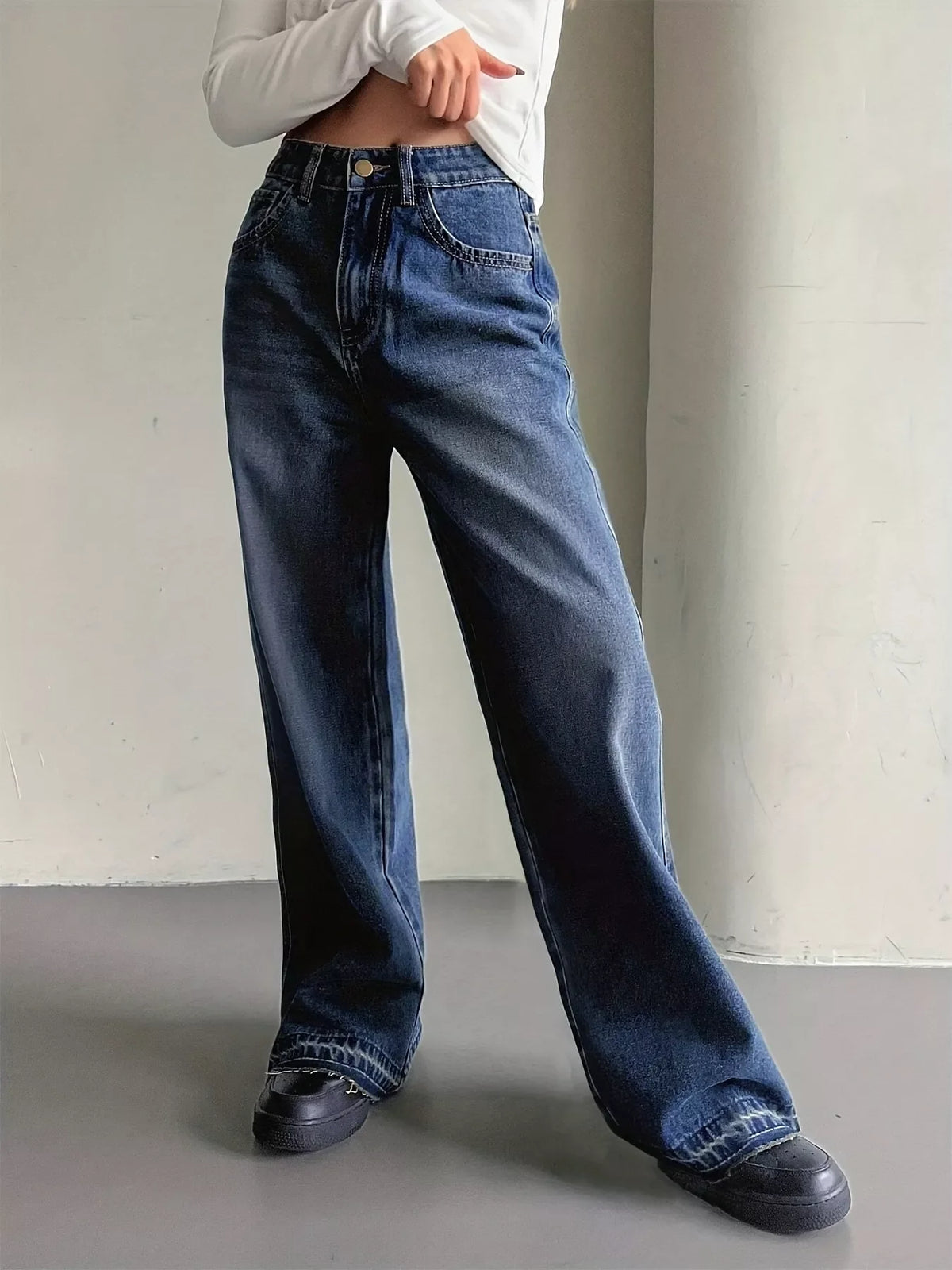 Jeans de pierna ancha con lavado vintage