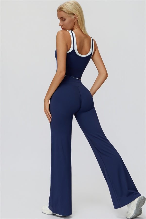 Conjunto de 2 piezas Canyon con top corto de tirantes y leggings acampanados