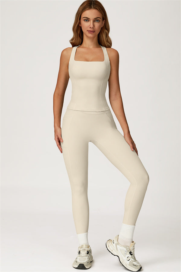Conjunto de 2 piezas Glacier con top corto de tirantes y leggings