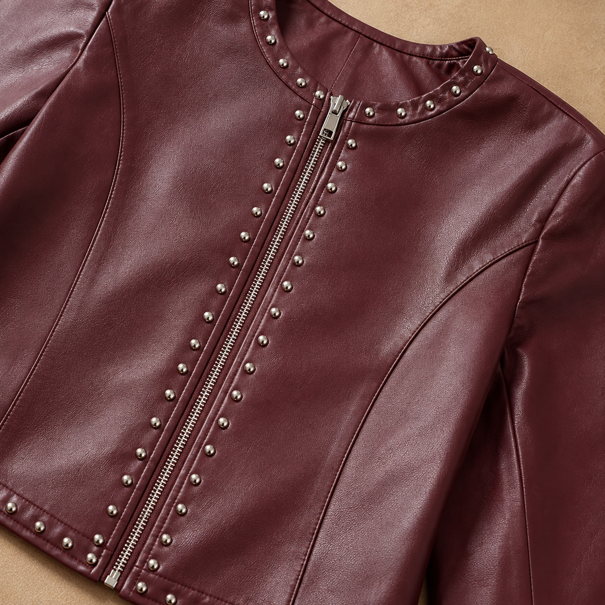 Chaqueta Roxanne con tachuelas