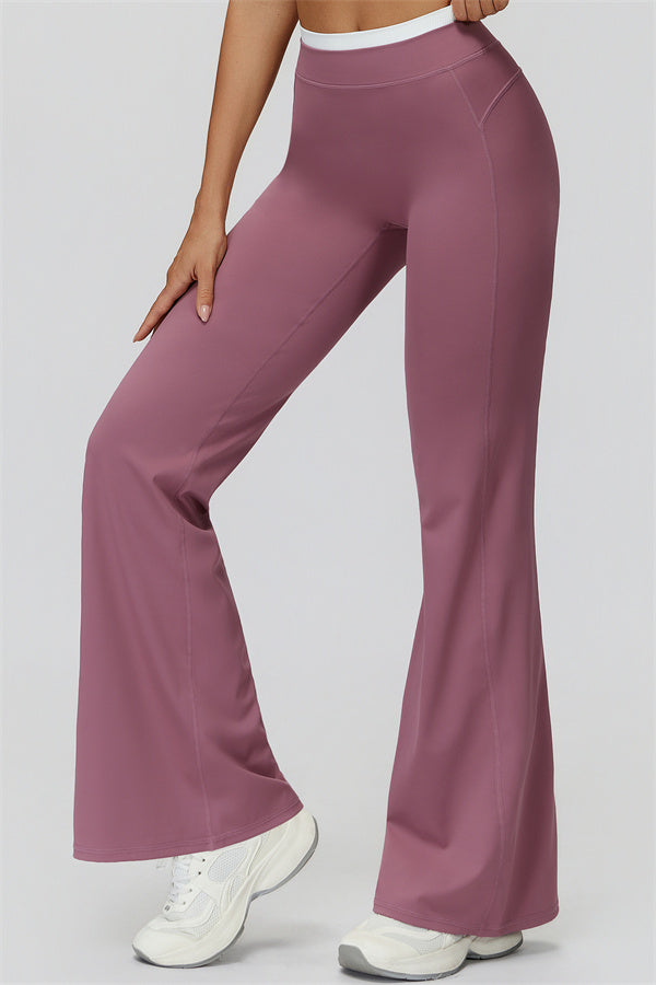 Conjunto de 2 piezas Canyon con top corto de tirantes y leggings acampanados