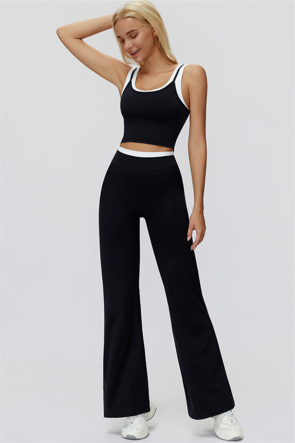 Conjunto de 2 piezas Canyon con top corto de tirantes y leggings acampanados