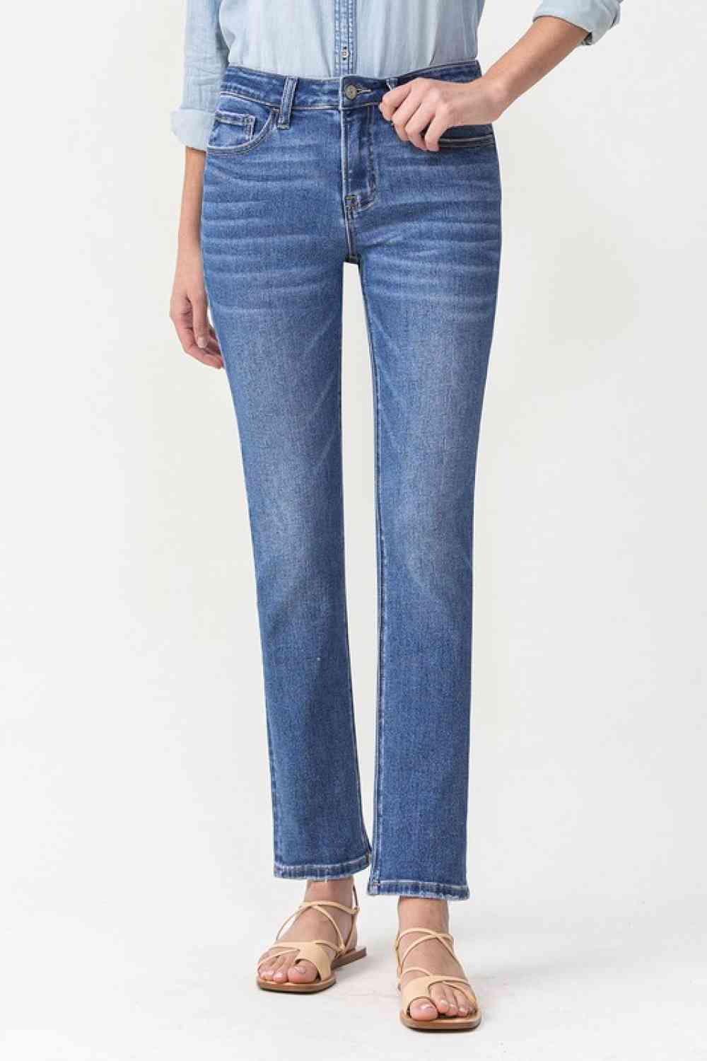 Jeans rectos ajustados al tobillo de tiro medio Maggie, de talla grande, de Lovervet