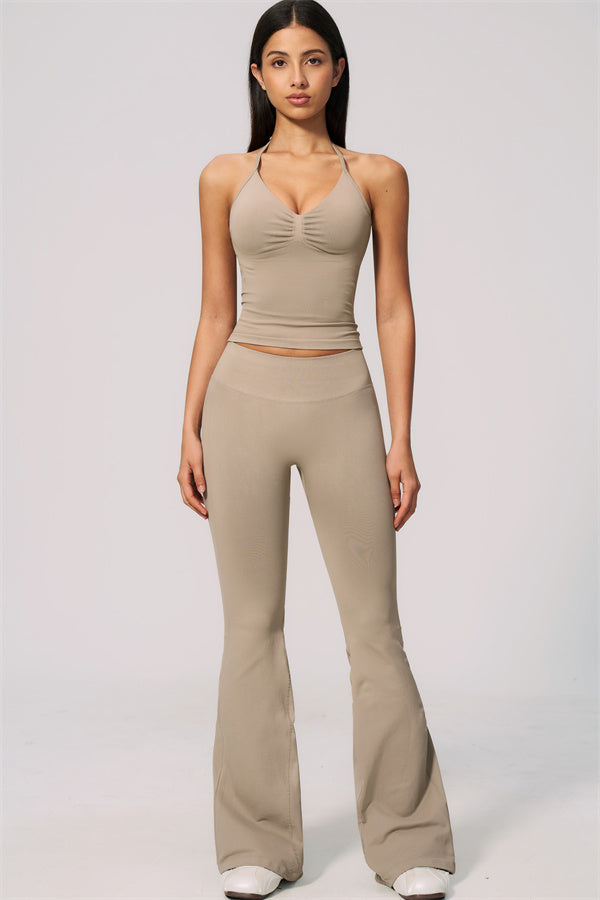 Conjunto de 2 piezas Velvetine: top de tirantes y leggings acampanados
