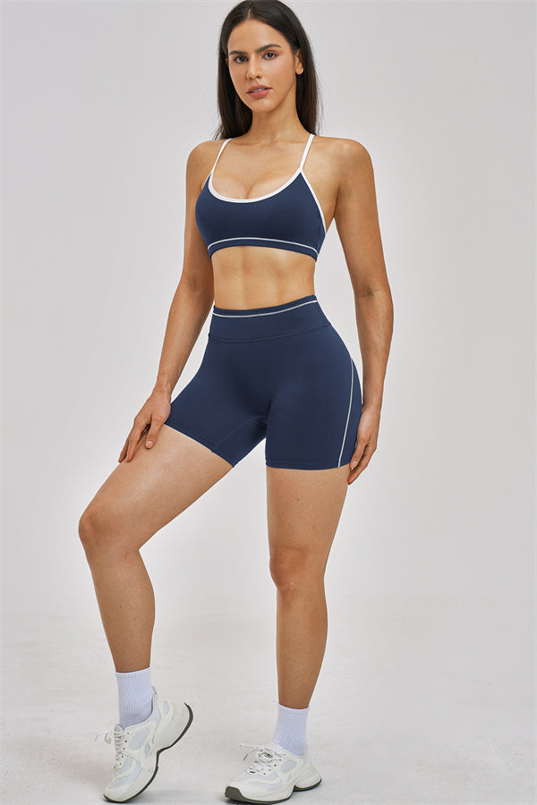 Conjunto Unbound de 2 piezas: sujetador deportivo y shorts