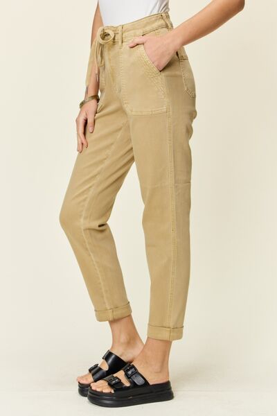 Jeans jogger Judy Blue de cintura alta, disponibles en todas las tallas