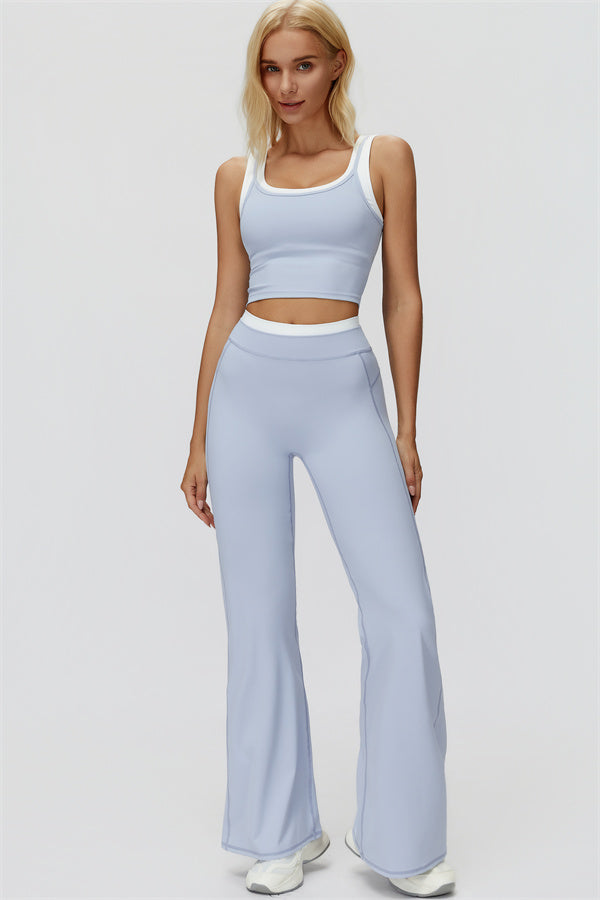 Conjunto de 2 piezas Canyon con top corto de tirantes y leggings acampanados