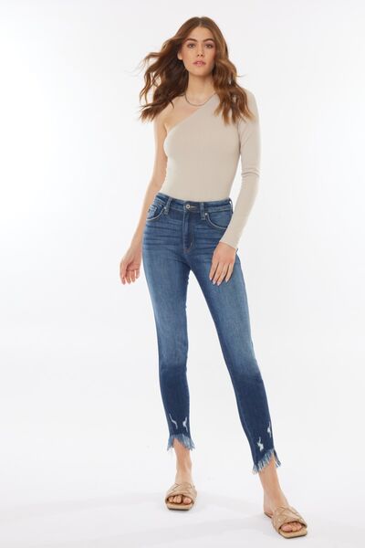 Jeans Kancan de tiro alto, cropped y con bajo sin rematar