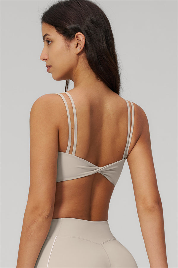 Conjunto de 2 piezas Clarity con sujetador deportivo de tirantes dobles y shorts