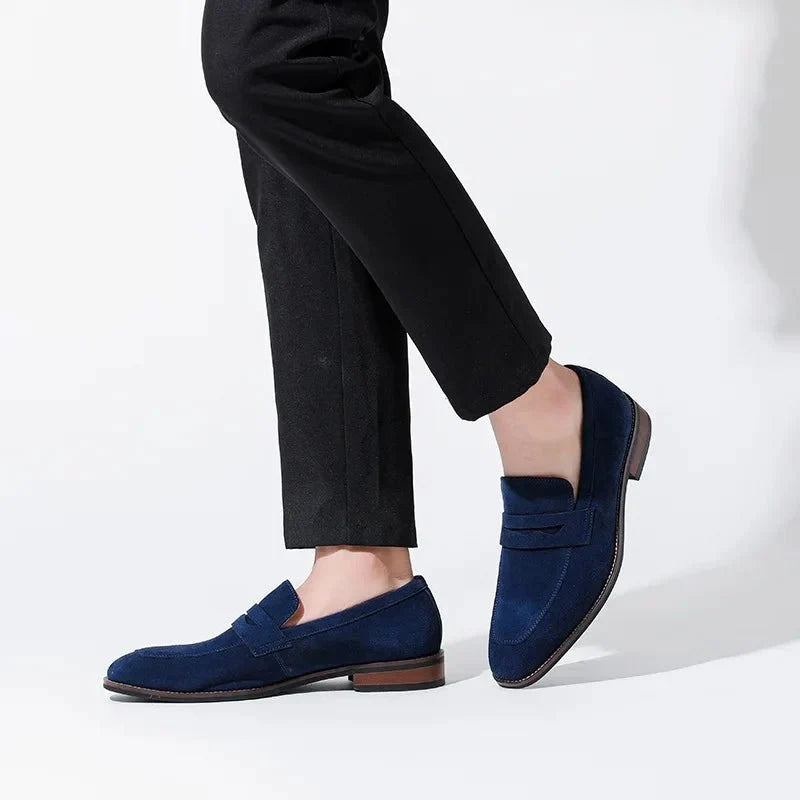Mocasín de conducción clásico de ante ultraligero