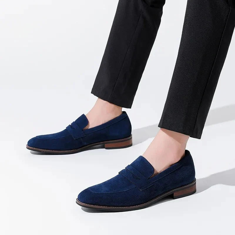 Mocasín de conducción clásico de ante ultraligero