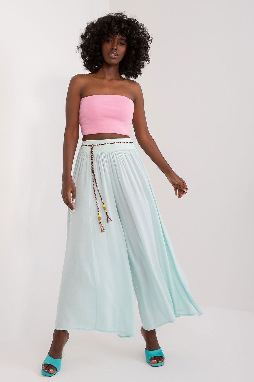 Pantalones de pierna ancha OCH BELLA