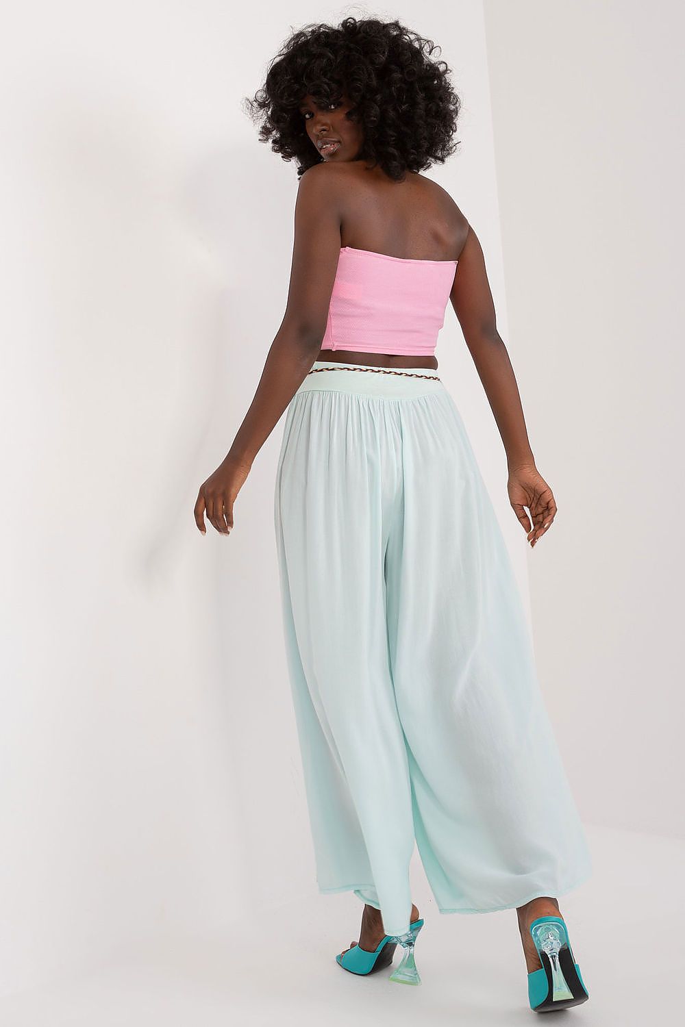 Pantalones de pierna ancha OCH BELLA