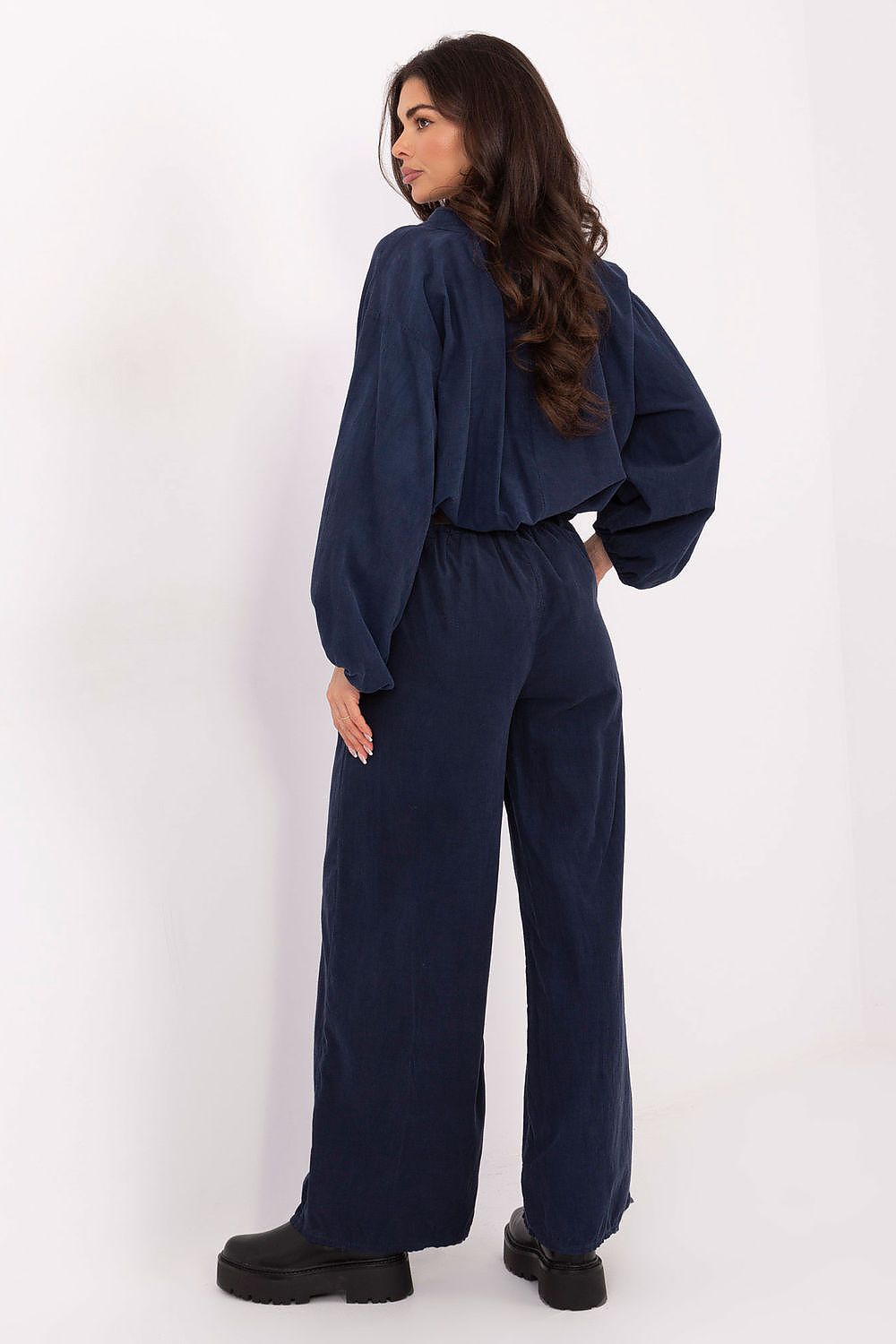Pantalones de pana con cinturón