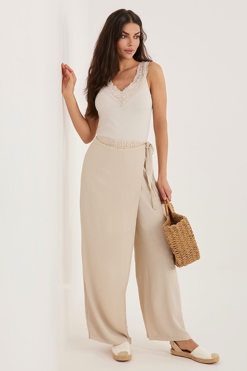 Pantalones de pierna ancha con panel tipo falda — elegantes y sin esfuerzo